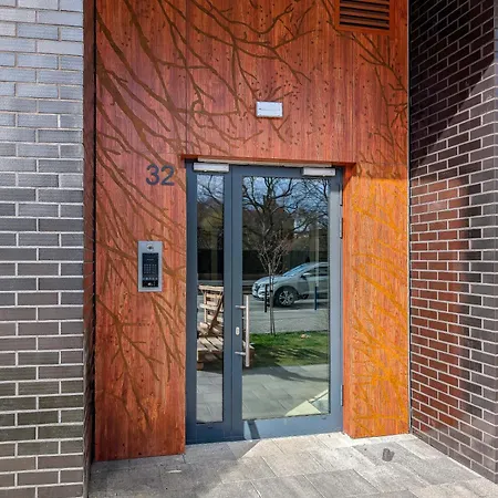 Botanical Garden Prestige Apartment