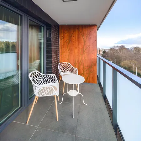 Botanical Garden Prestige By Bookinghost * 弗罗茨瓦夫