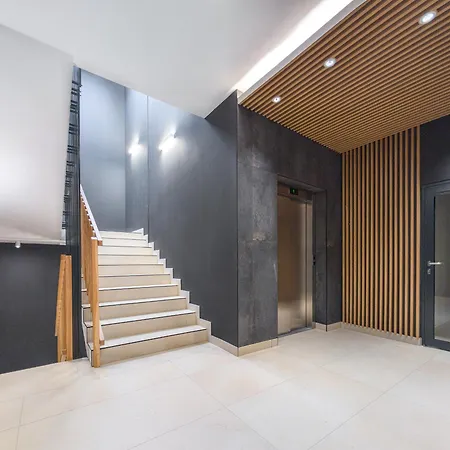 Botanical Garden Prestige By Bookinghost *