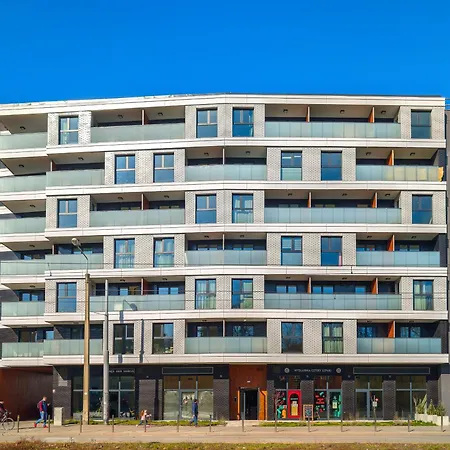 Botanical Garden Prestige By Bookinghost *